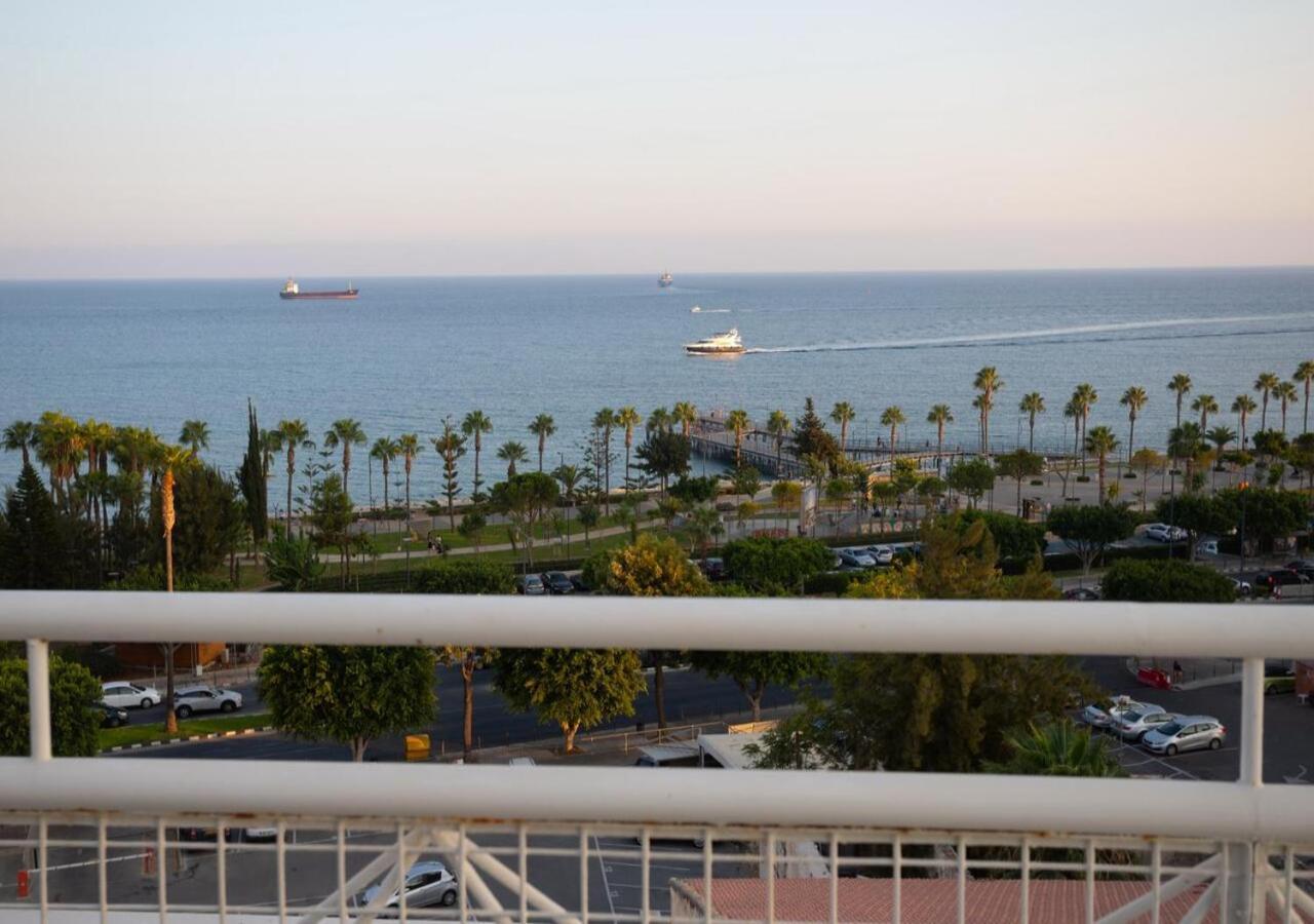 شقة 1-80 Collection Penthouse By Trulycyprus ليماسول المظهر الخارجي الصورة
